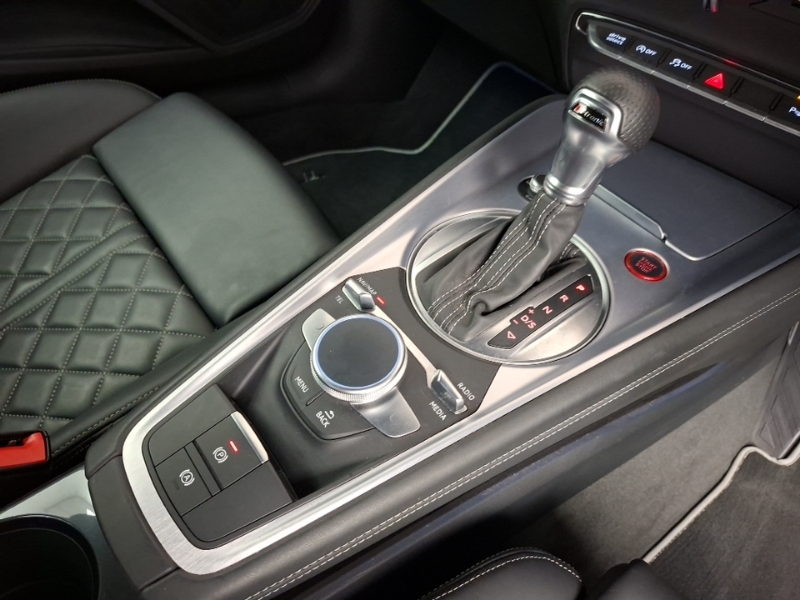 Audi TTS S Coup- Black Edition Tfsi 320 Ps S Tronic Red #10
