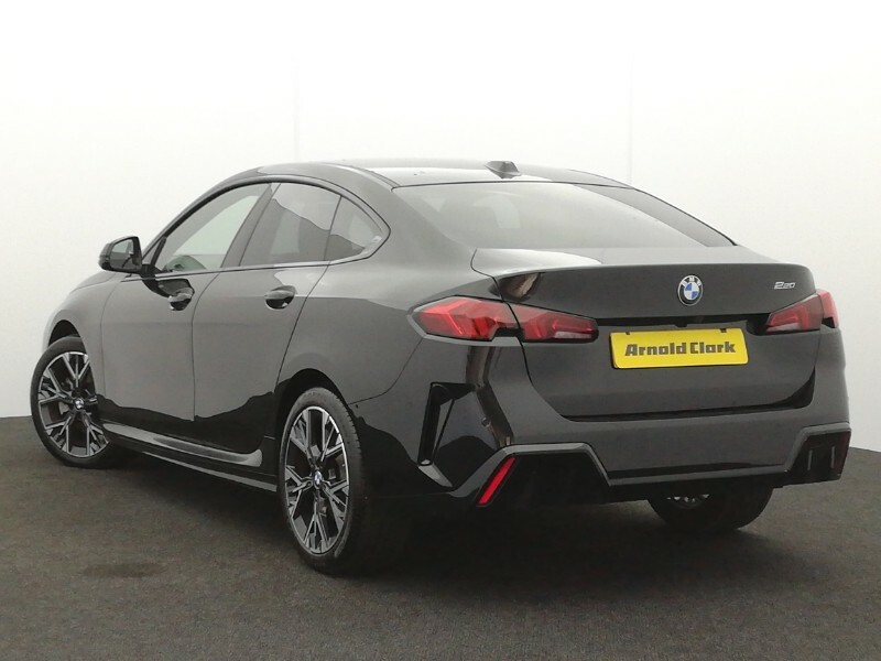 BMW 2 Series 220 M Sport Step Black #2