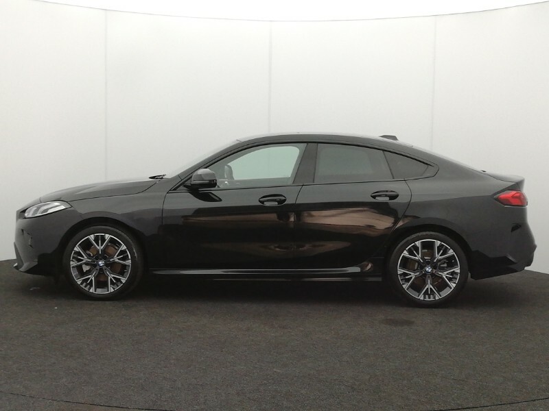 BMW 2 Series 220 M Sport Step Black #4