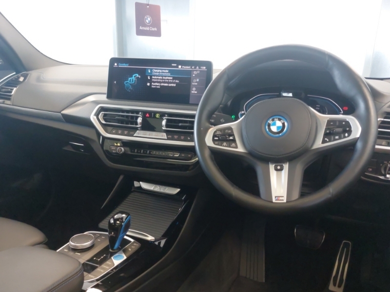 BMW iX3 210Kw M Sport Pro 80Kwh White #4
