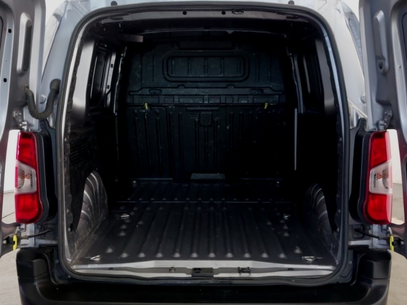 Citroen Berlingo Diesel White #18