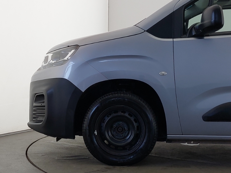 Citroen Berlingo Diesel White #19