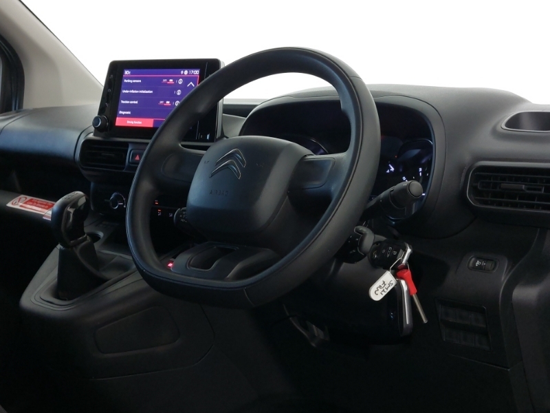 Citroen Berlingo Diesel White #8