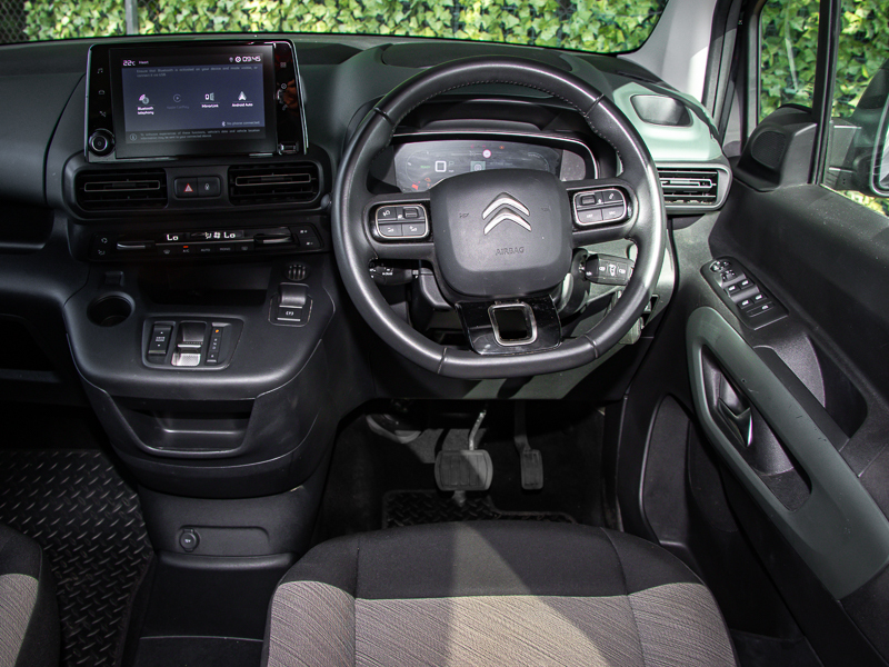 Citroen e-Berlingo 50Kwh Feel XL White #10