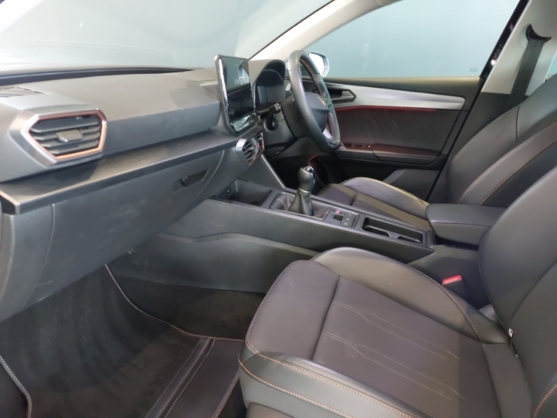 Cupra Leon 1.5 Tsi V1 Black #4