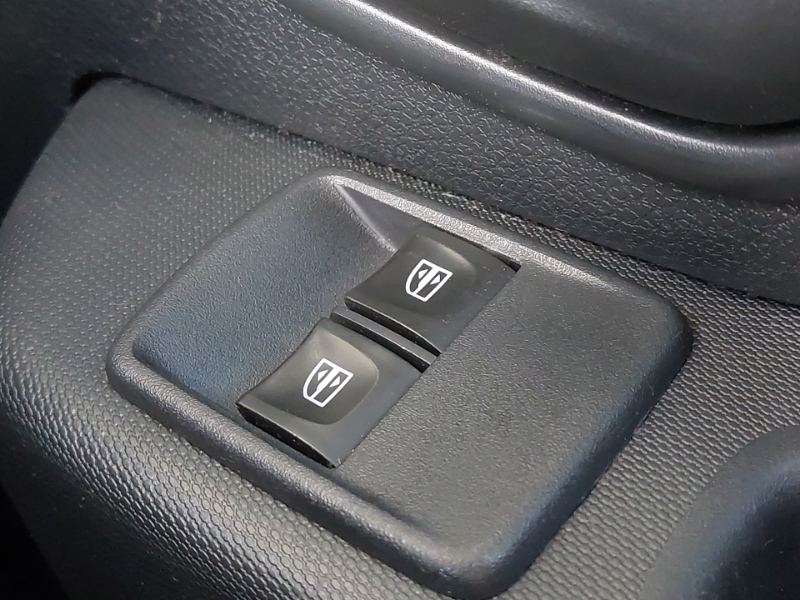 Dacia Sandero 0.9 Tce Essential White #15