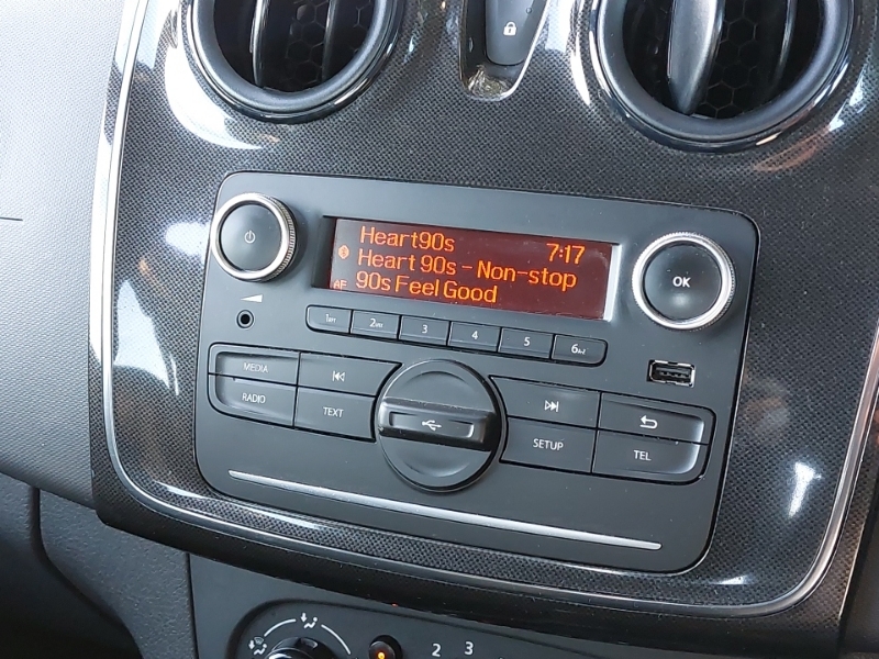 Dacia Sandero 0.9 Tce Essential White #9