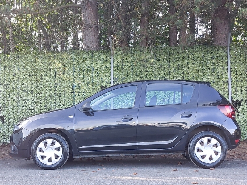 Dacia Sandero 0.9 Tce Essential Black #4