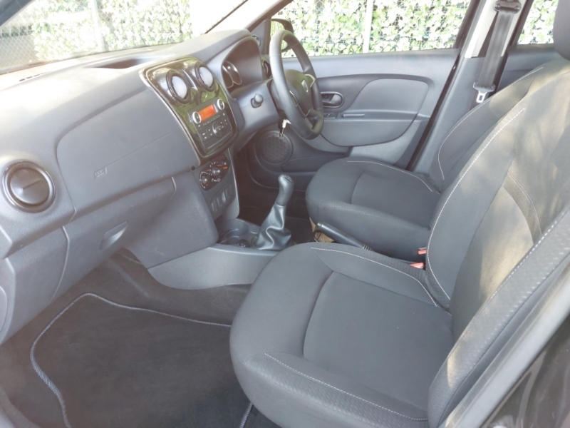Dacia Sandero 0.9 Tce Essential Black #5