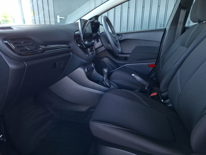 Ford Fiesta 1.1 Trend SW73LLZ Black #5