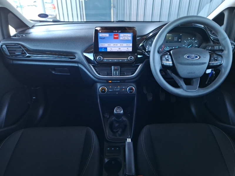 Ford Fiesta 1.1 Trend SW73LLZ Black #3