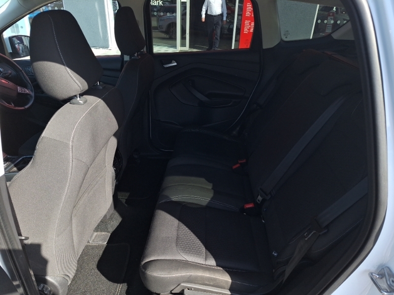 Ford Kuga 2.0 Tdci Zetec White #6