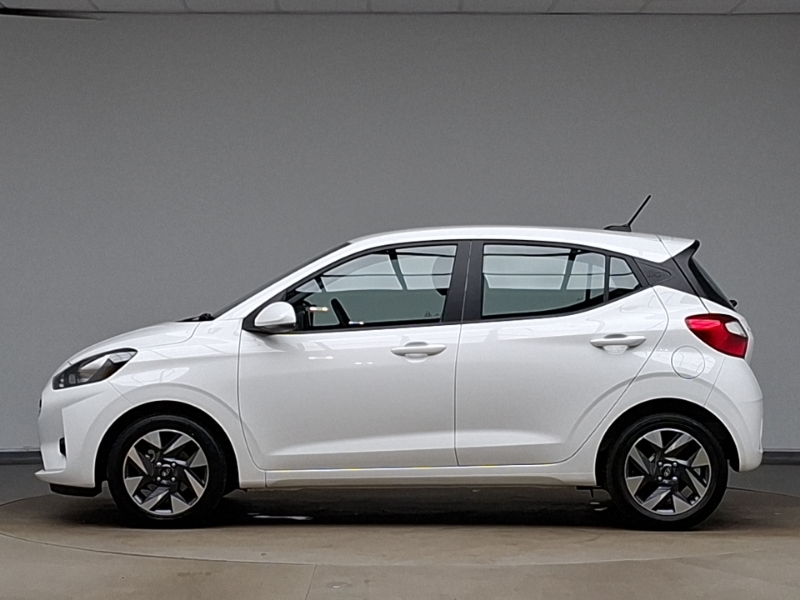 Hyundai I10 1.2 79 Advance Nav White #4
