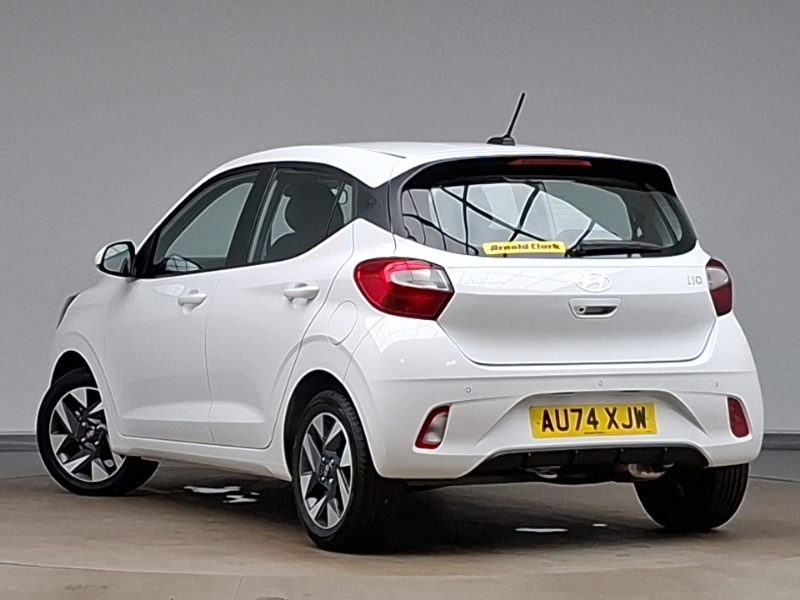 Hyundai I10 1.2 79 Advance Nav White #2