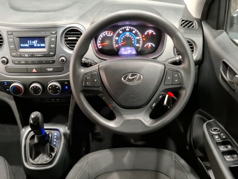 Hyundai I10 Premium Se Brown #8