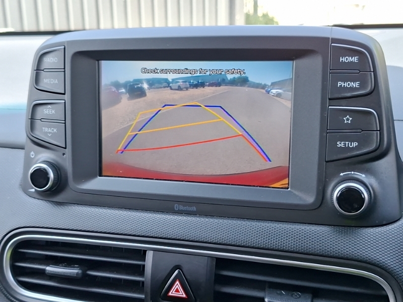 Hyundai Kona Premium Se Red #9