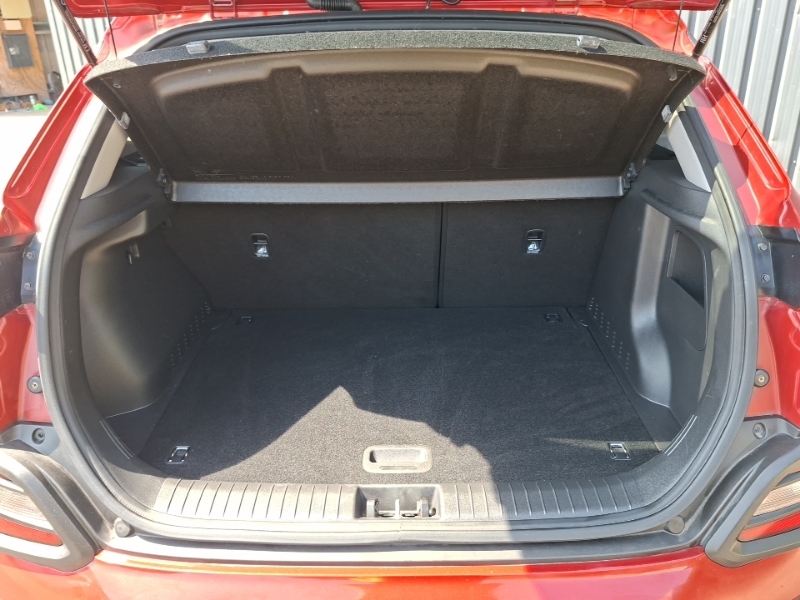 Hyundai Kona Premium Se Red #18
