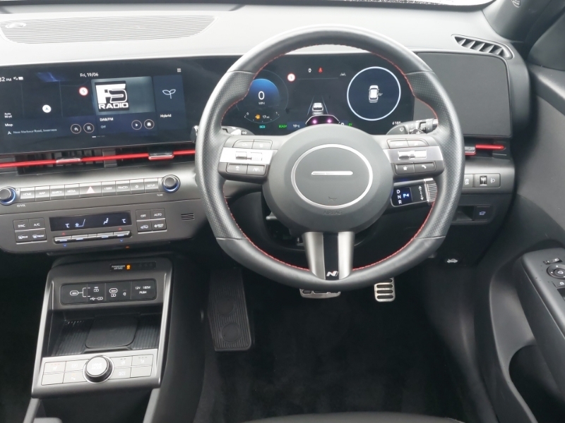 Hyundai Kona Advance White #8