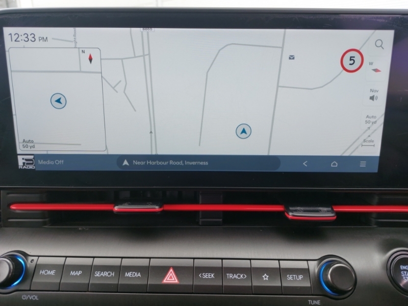 Hyundai Kona Advance White #10