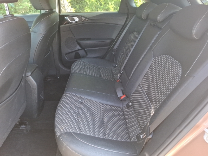 Kia Ceed 1.5T Gdi Isg 3 Brown #6