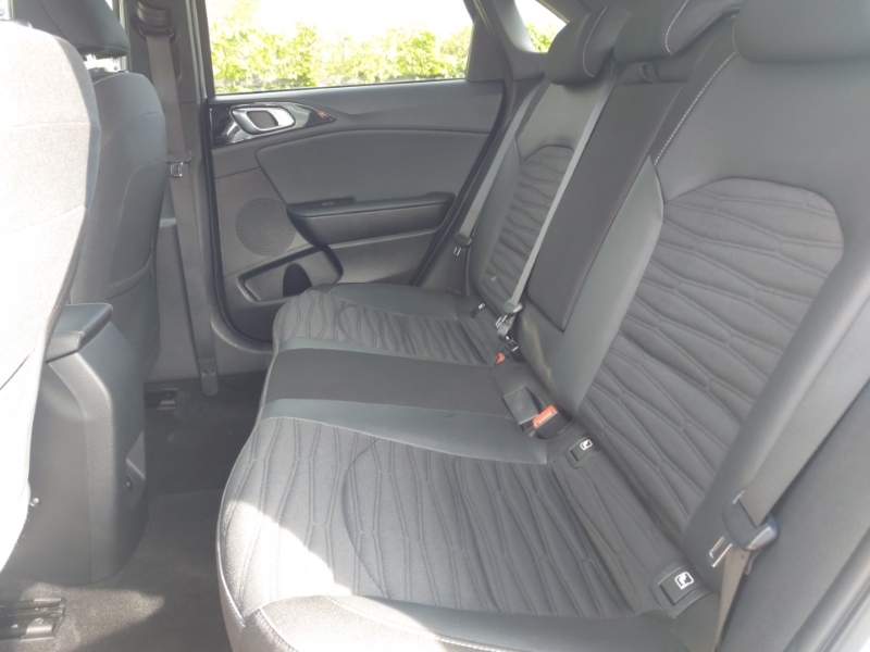 Kia Ceed 1.5T Gdi Isg Gt-line White #6