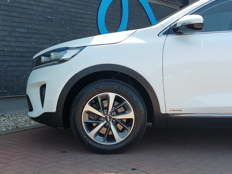 Kia Sorento 1.6 3 227 Bhp White #19