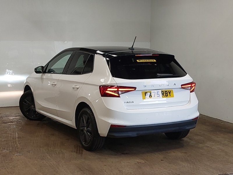 Skoda Fabia 1.0 Tsi 116 Design Edition White #2