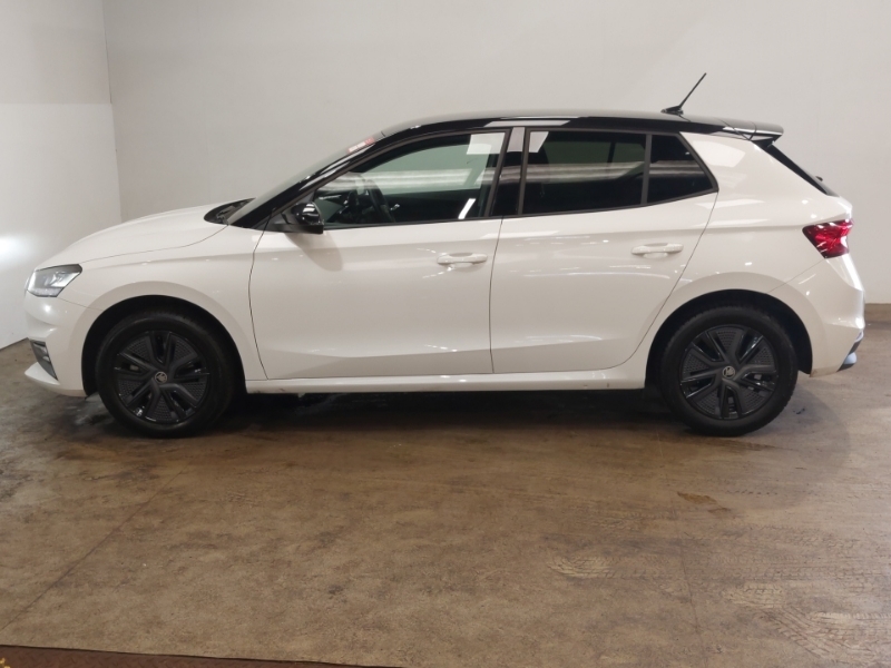 Skoda Fabia 1.0 Tsi 116 Design Edition White #4