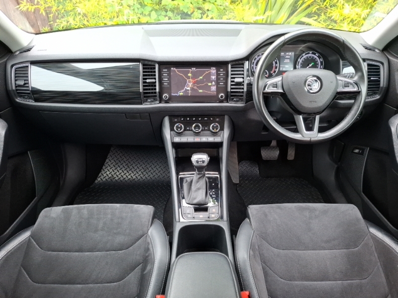 Skoda Kodiaq 2.0 Tdi 190 Se L 4X4 Dsg 7 Seat White #3