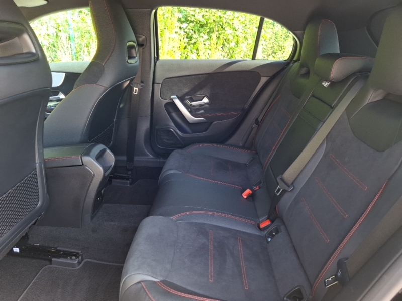 Mercedes-Benz A Class A180 Amg Line Executive Black #6