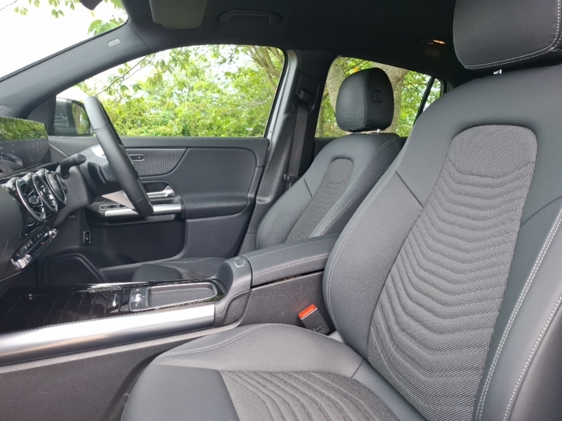 Mercedes-Benz GLA Class Gla 200 Sport Executive Grey #5