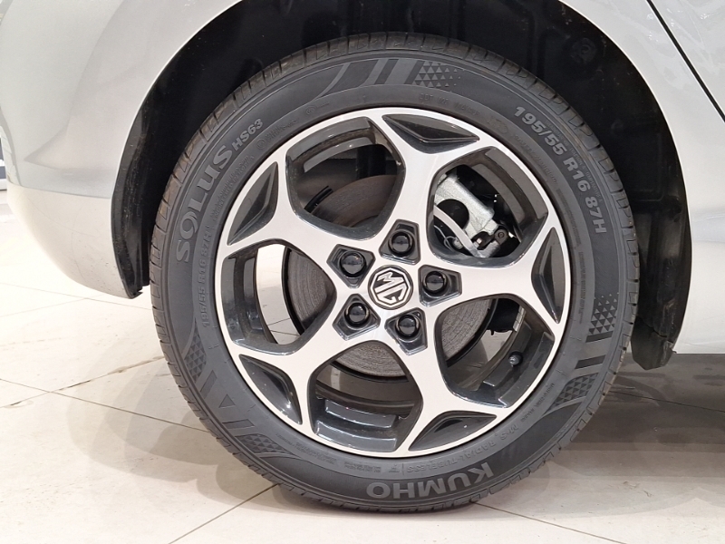 MG MG3 1.5 Hybrid Se Silver #12