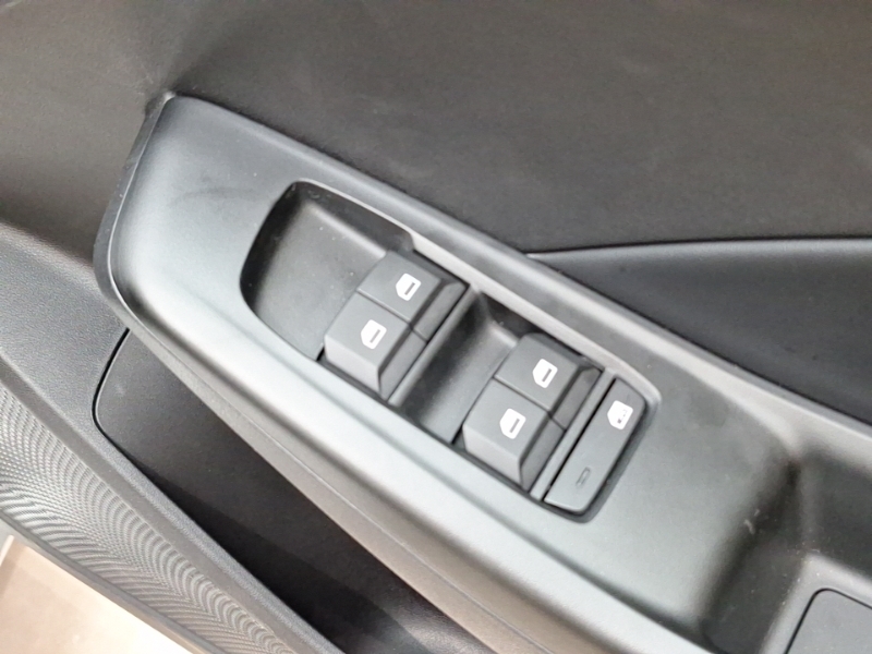MG MG3 1.5 Hybrid Se Silver #17