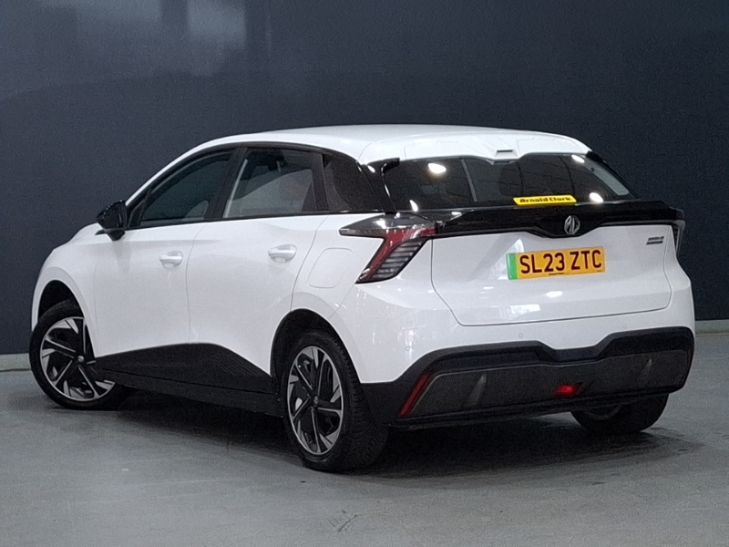 MG MG4 150Kw Se Ev Long Range 64Kwh White #2
