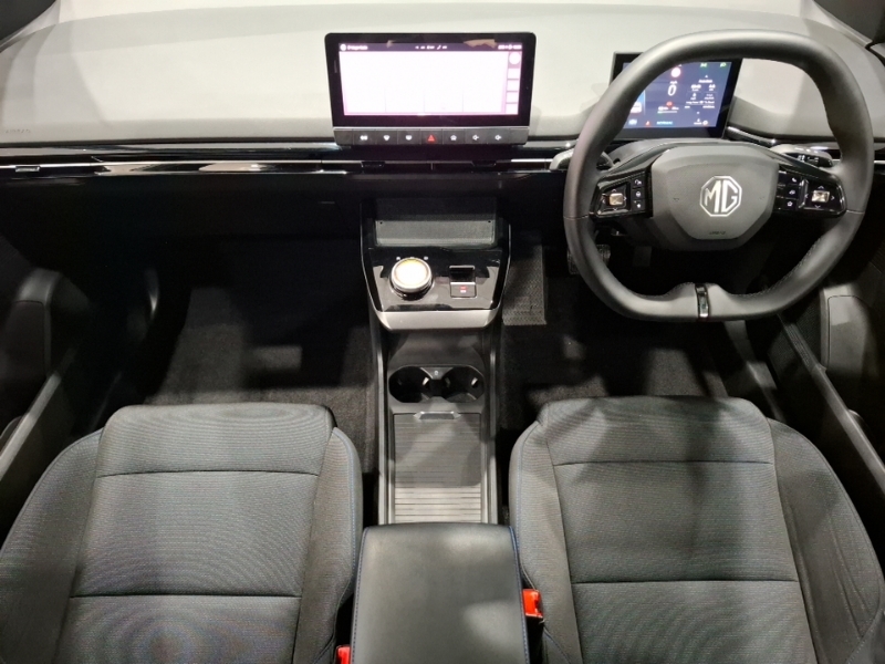 MG MG4 150Kw Se Ev Long Range 64Kwh White #3