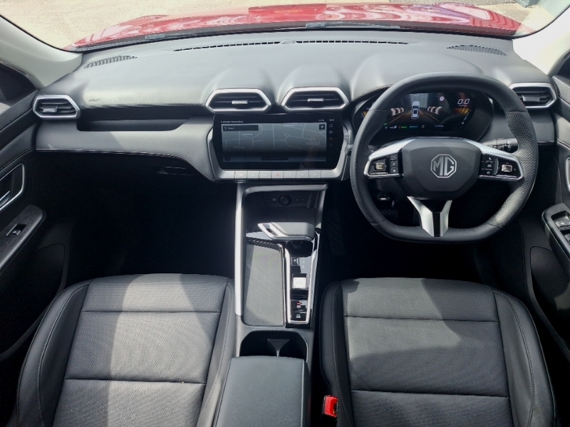 MG ZS 1.5 Hybrid Trophy Red #3