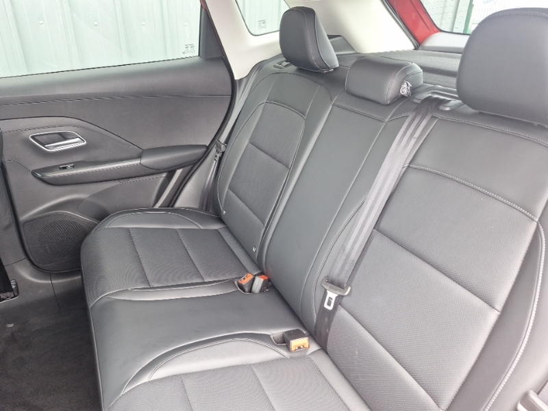 MG ZS 1.5 Hybrid Trophy Red #6