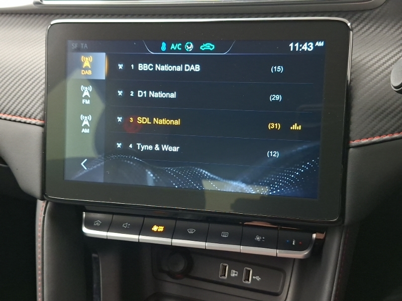 MG ZS 1.0T Gdi Exclusive Dct Black #11