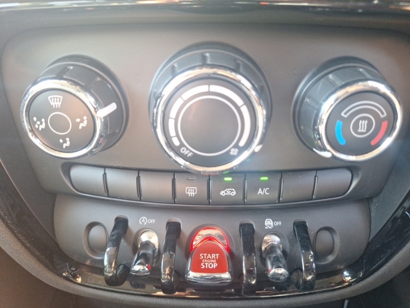 Mini Clubman 2L Cooper D Green #17