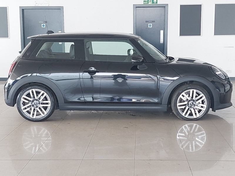 Mini Hatch 1.5 C Classic YF75EYH Black #3