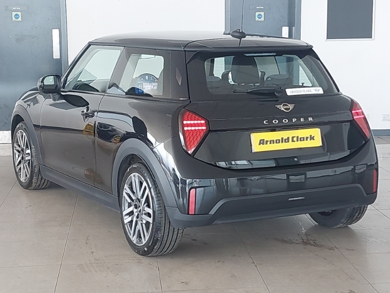 Mini Hatch 1.5 C Classic YF75EYH Black #2
