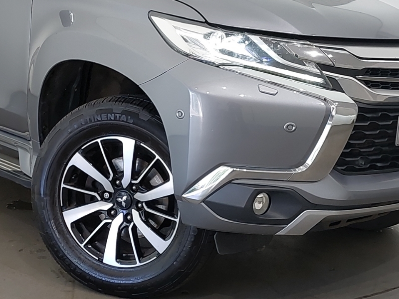 Mitsubishi Shogun Sport 4 Brown #19
