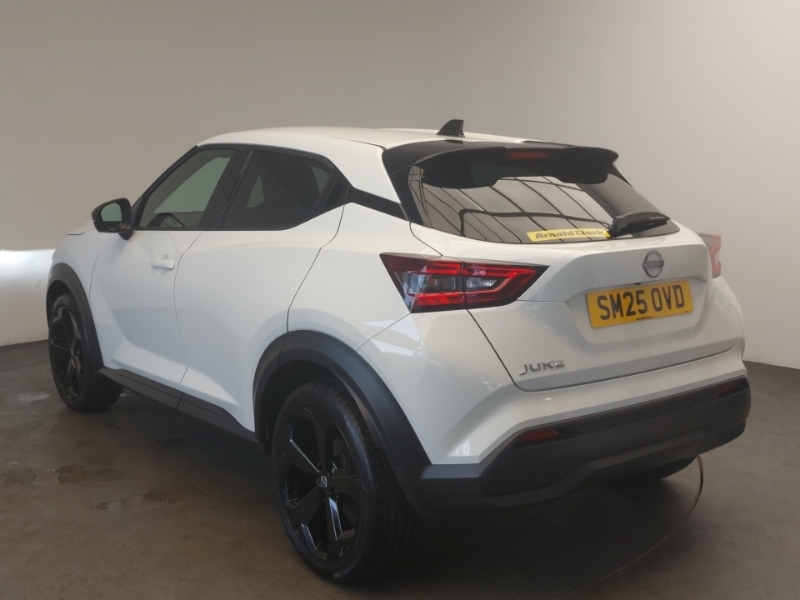 Nissan Juke 1.0 Dig-t Tekna SM25OVD White #2