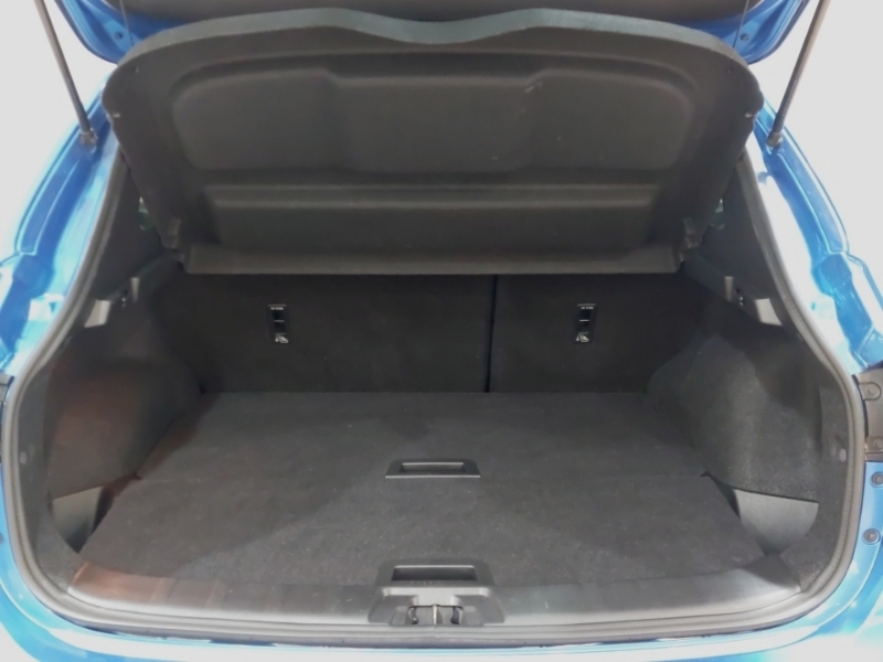 Nissan Qashqai Qashqai Red #18