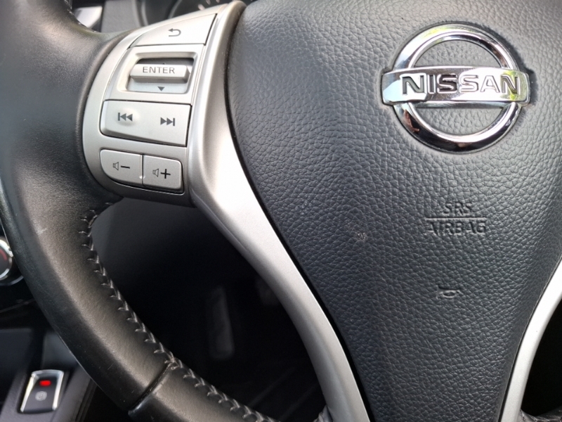 Nissan Qashqai Tekna Dci Silver #12