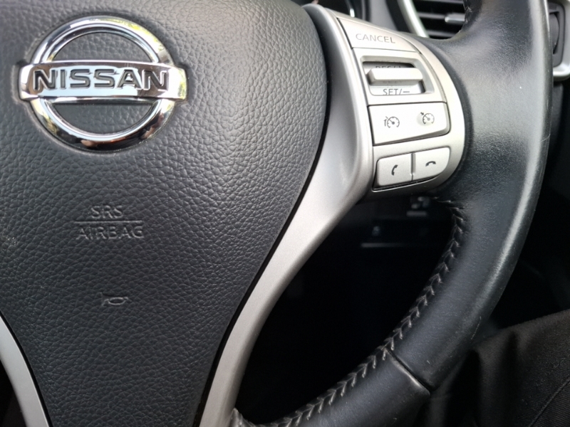 Nissan Qashqai Tekna Dci Silver #13