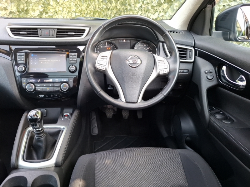 Nissan Qashqai Tekna Dci Silver #8