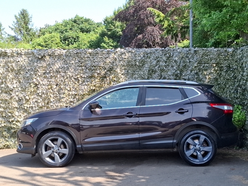 Nissan Qashqai Tekna Dci Silver #4