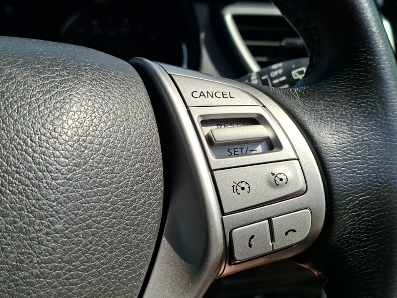 Nissan X-Trail Tekna Green #13
