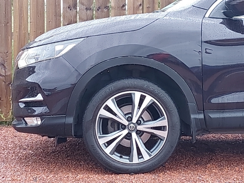 Nissan Qashqai 1.2Bm Ncon Silver #19